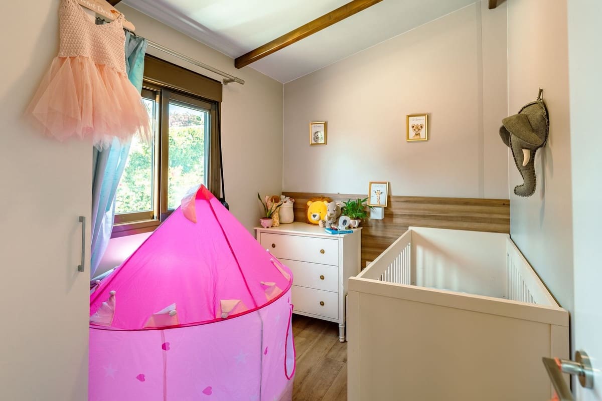 4 slaapkamer Villa te koop in El Padron met zwembad garage - € 1.550.000 (Ref: 9909930)
