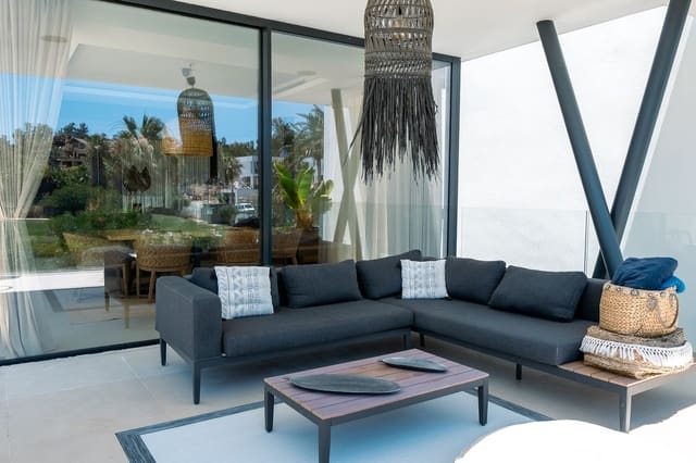 4 soverom Villa til salgs i Atalaya-Isdabe, Estepona - € 1 850 000 (Ref: 9932215)