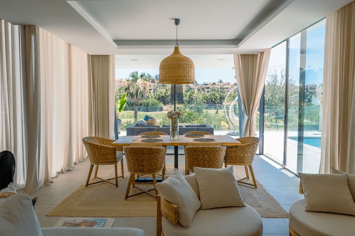 Chalet de 4 habitaciones en Atalaya-Isdabe en venta - 1.850.000 € (Ref: 9932215)