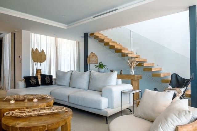 4 sypialnia Willa do wynajęcia w Atalaya-Isdabe, Estepona z basenem garażem - 9 000 € (Ref: 9932216)