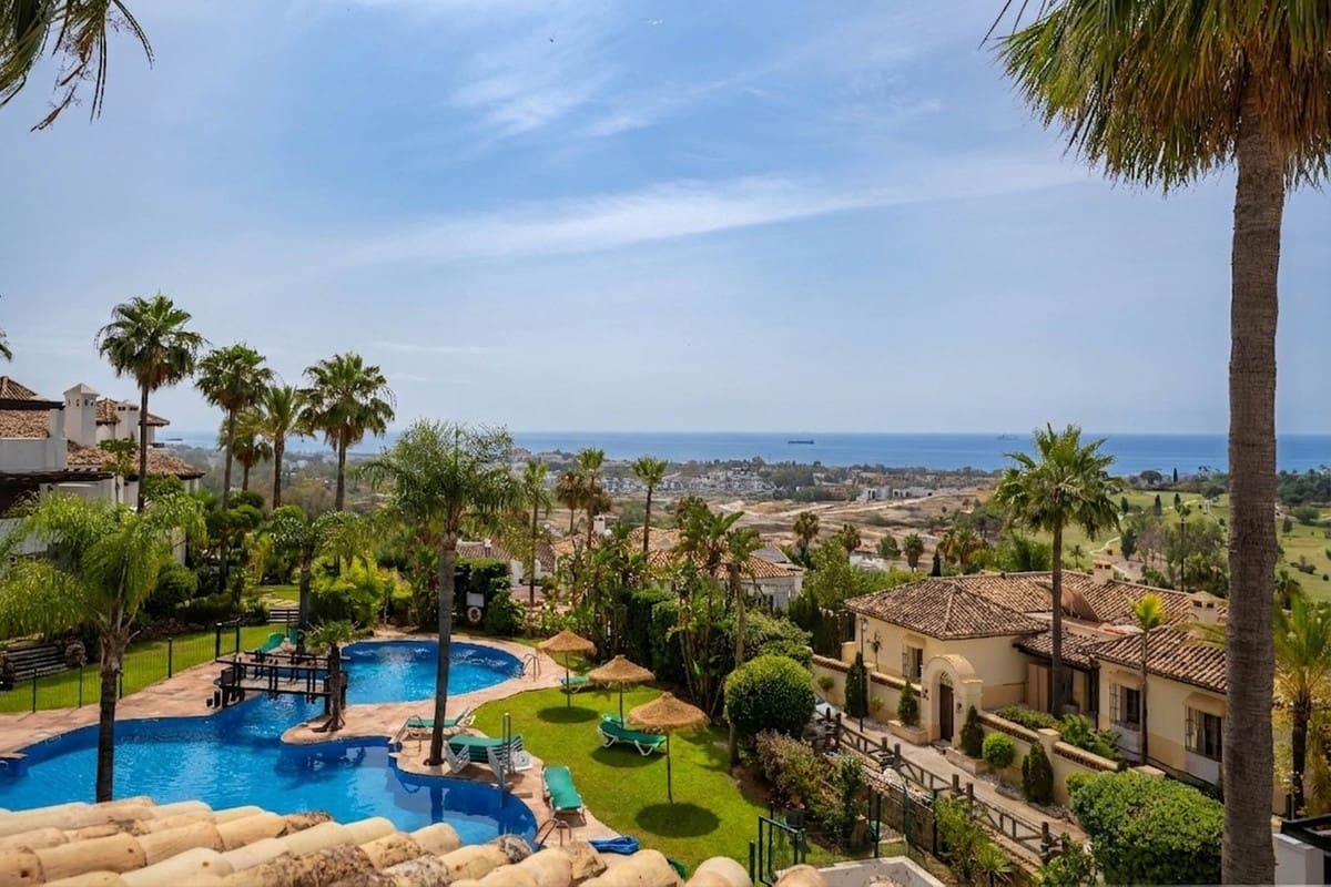 3 bedroom Townhouse for sale in Benahavis - € 895,000 (Ref: 9932525)