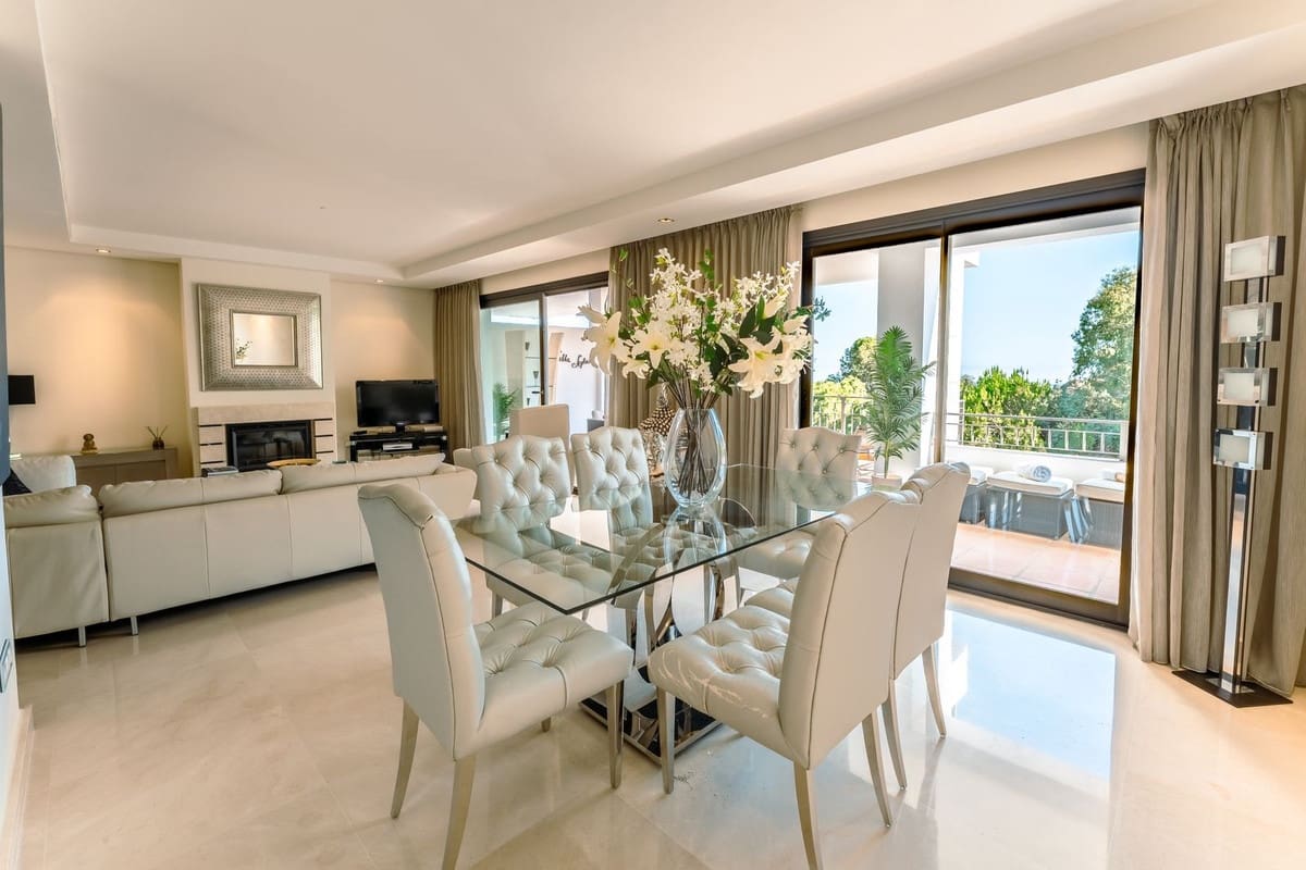 2 quarto Apartamento para venda em La Quinta com garagem - 895 000 € (Ref: 9941491)