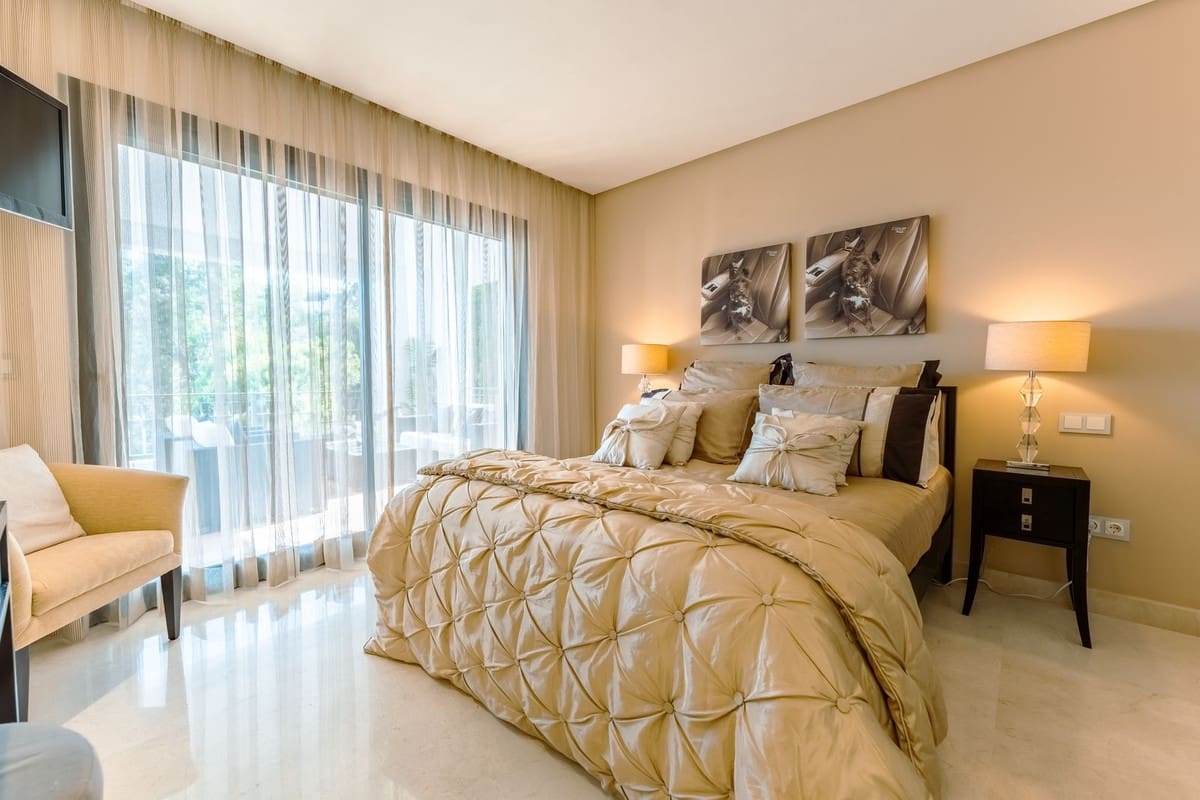 2 quarto Apartamento para venda em La Quinta com garagem - 895 000 € (Ref: 9941491)