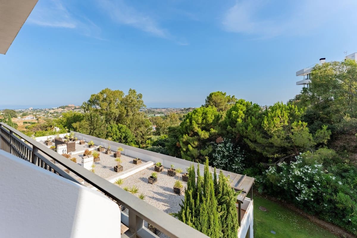 2 quarto Apartamento para venda em La Quinta com garagem - 895 000 € (Ref: 9941491)