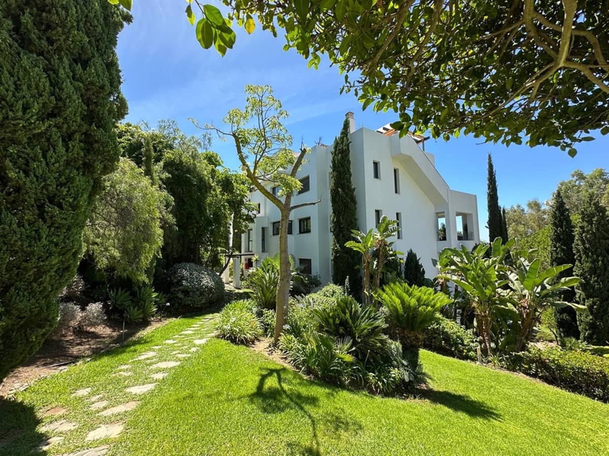 2 quarto Apartamento para venda em La Quinta com garagem - 895 000 € (Ref: 9941491)