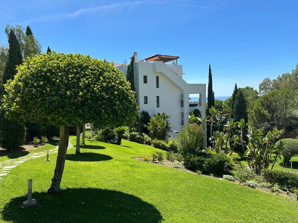 2 quarto Apartamento para venda em La Quinta com garagem - 895 000 € (Ref: 9941491)
