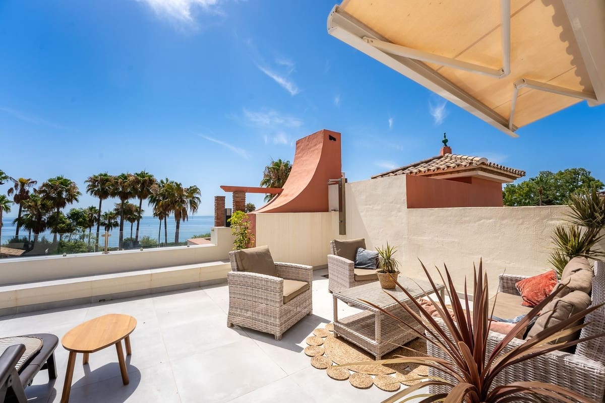 4 bedroom Townhouse for sale in New Golden Mile - € 949,000 (Ref: 9950409)