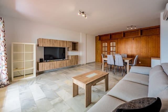 3 soverom Leilighet til leie i Estepona med garasje - € 3 750 (Ref: 9981596)