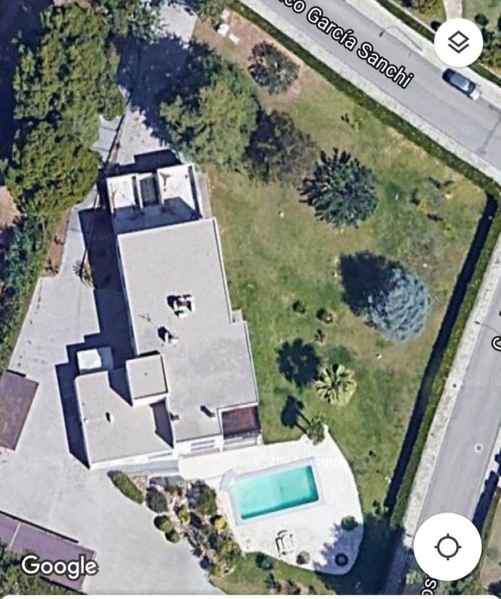 11 soveværelse Villa til salg i Torrent - € 2.100.000 (Ref: 8956394)