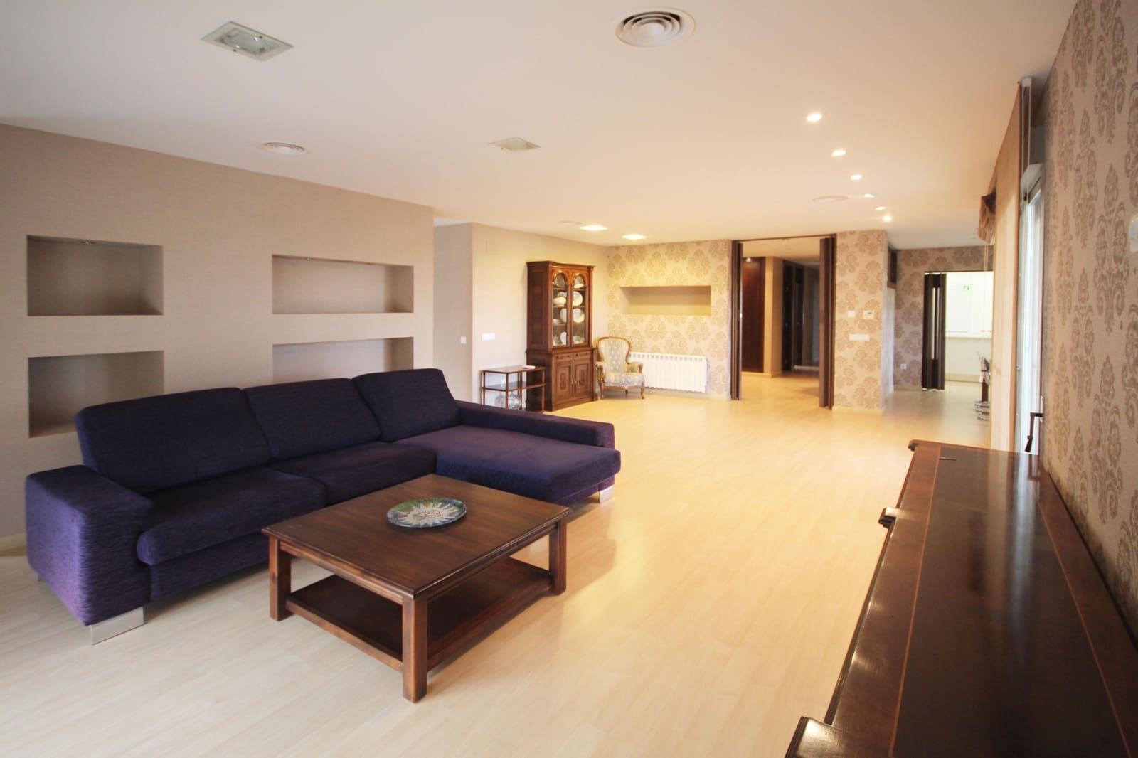 11 soveværelse Villa til salg i Torrent - € 2.100.000 (Ref: 8956394)