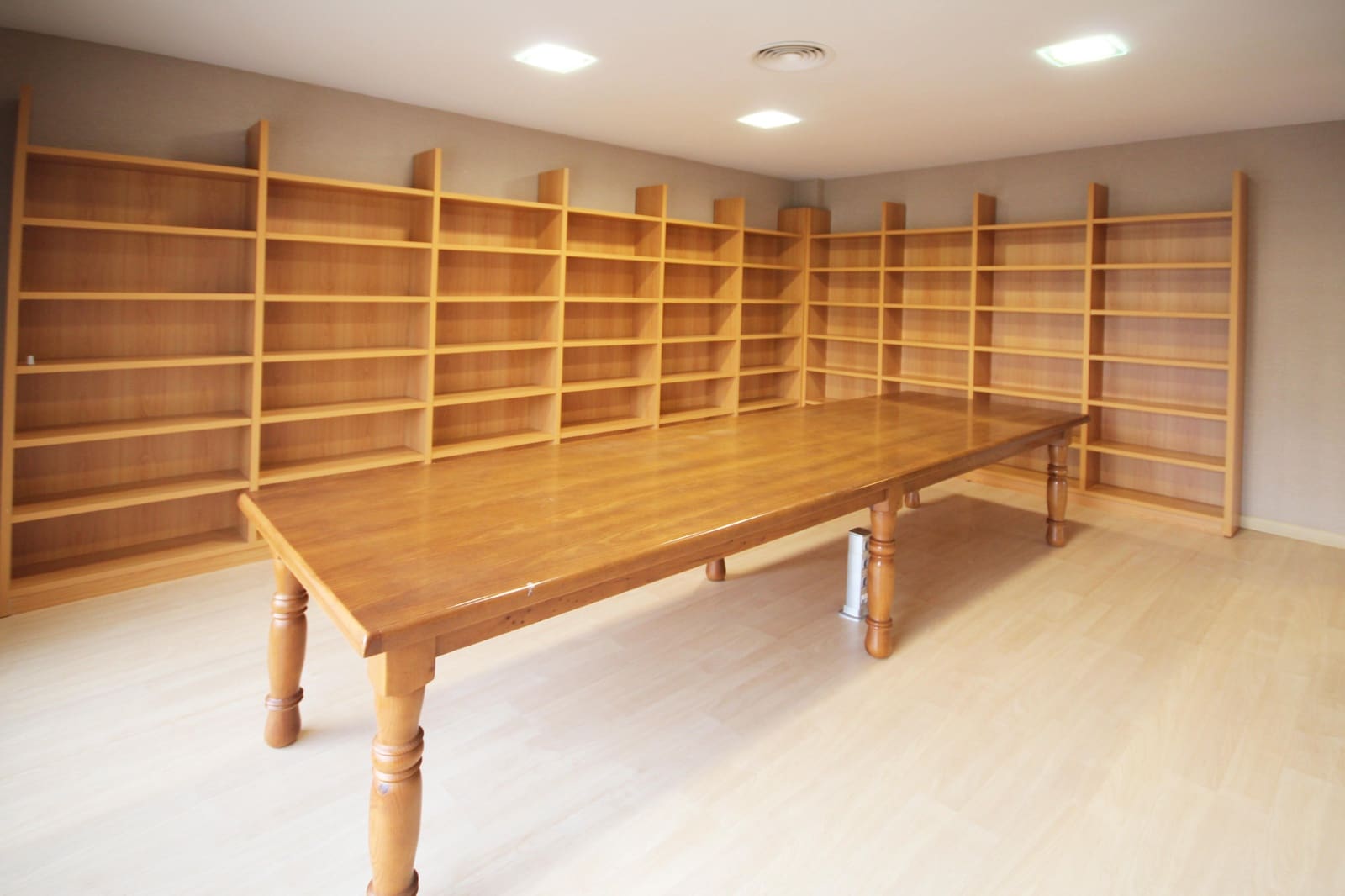 11 soveværelse Villa til salg i Torrent - € 2.100.000 (Ref: 8956394)