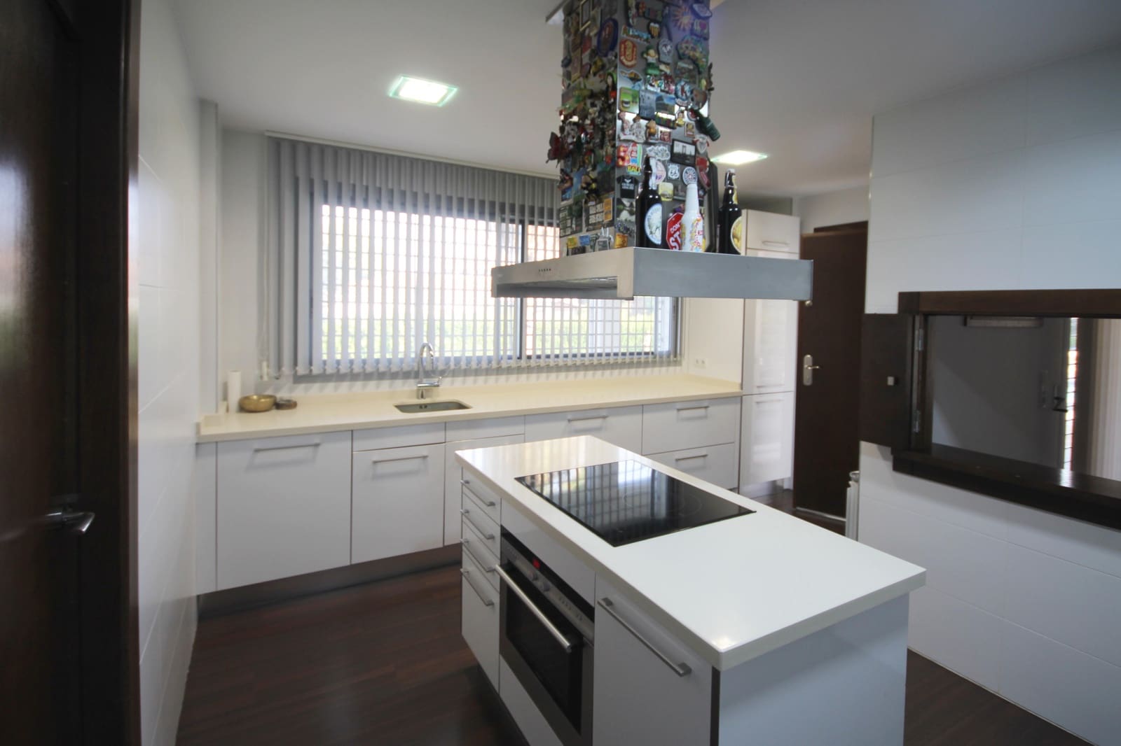 11 soveværelse Villa til salg i Torrent - € 2.100.000 (Ref: 8956394)