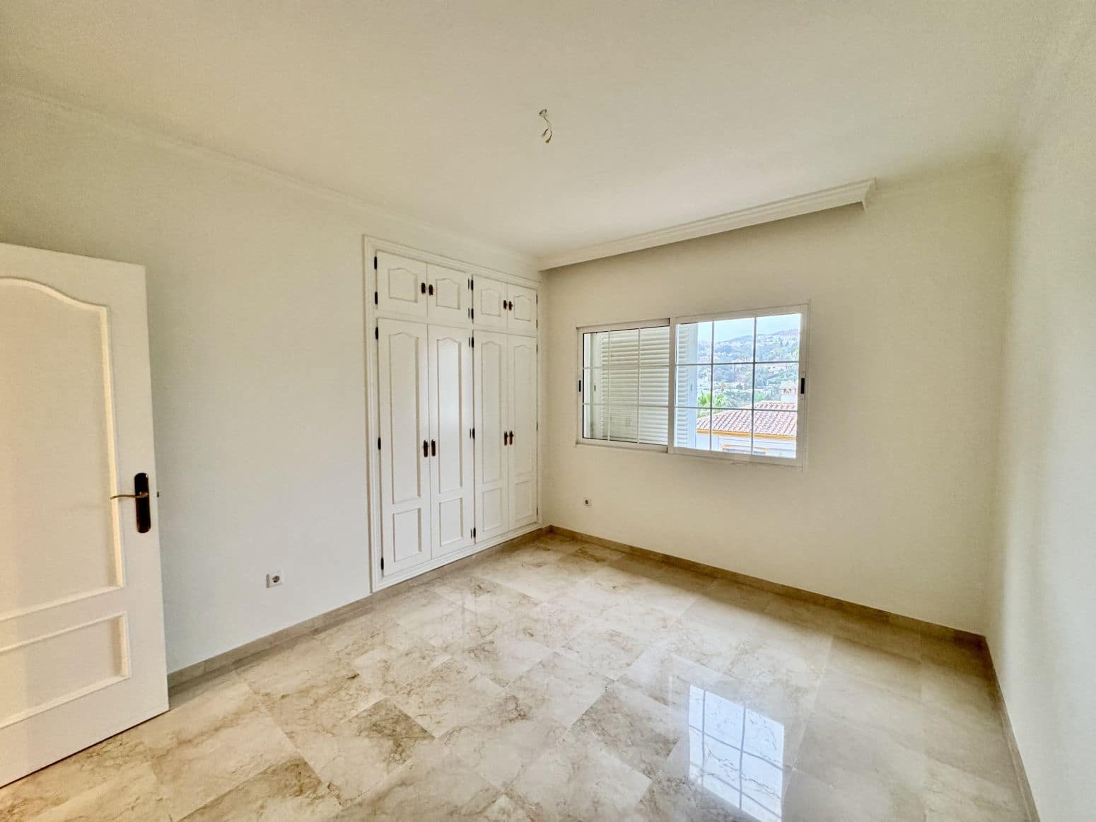 4 chambre Villa/Maison à vendre à Mijas avec piscine garage - 1 200 000 € (Ref: 8951949)