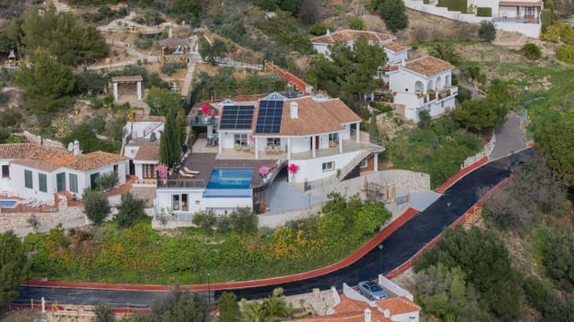 7 makuuhuone Huvila myytävänä paikassa Valtocado - La Alquería - La Atalaya, Mijas mukana 
autotalli - 1 900 000 € (Ref: 8952658)