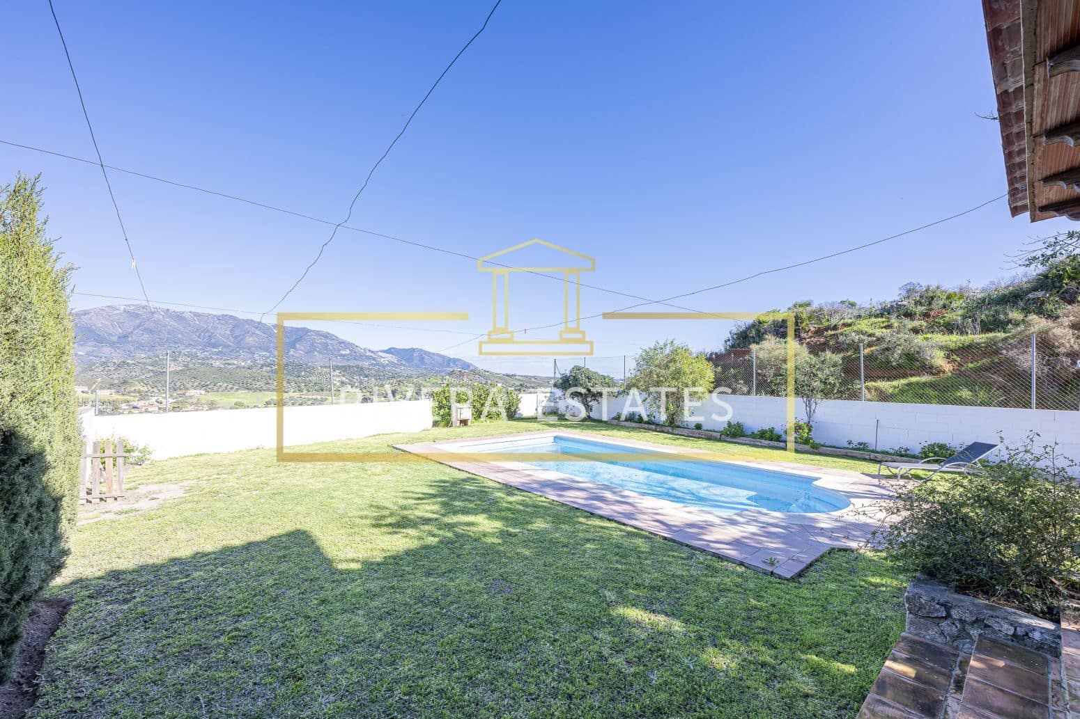 4 sovrum Villa till salu i Mijas med pool garage - 899 000 € (Ref: 8952667)