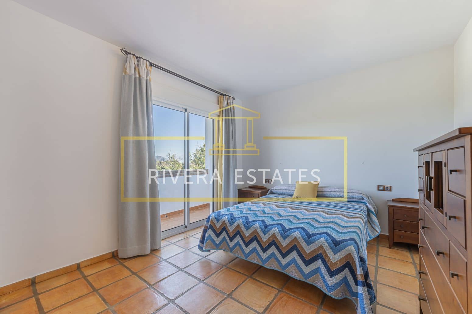 4 sovrum Villa till salu i Mijas med pool garage - 899 000 € (Ref: 8952667)