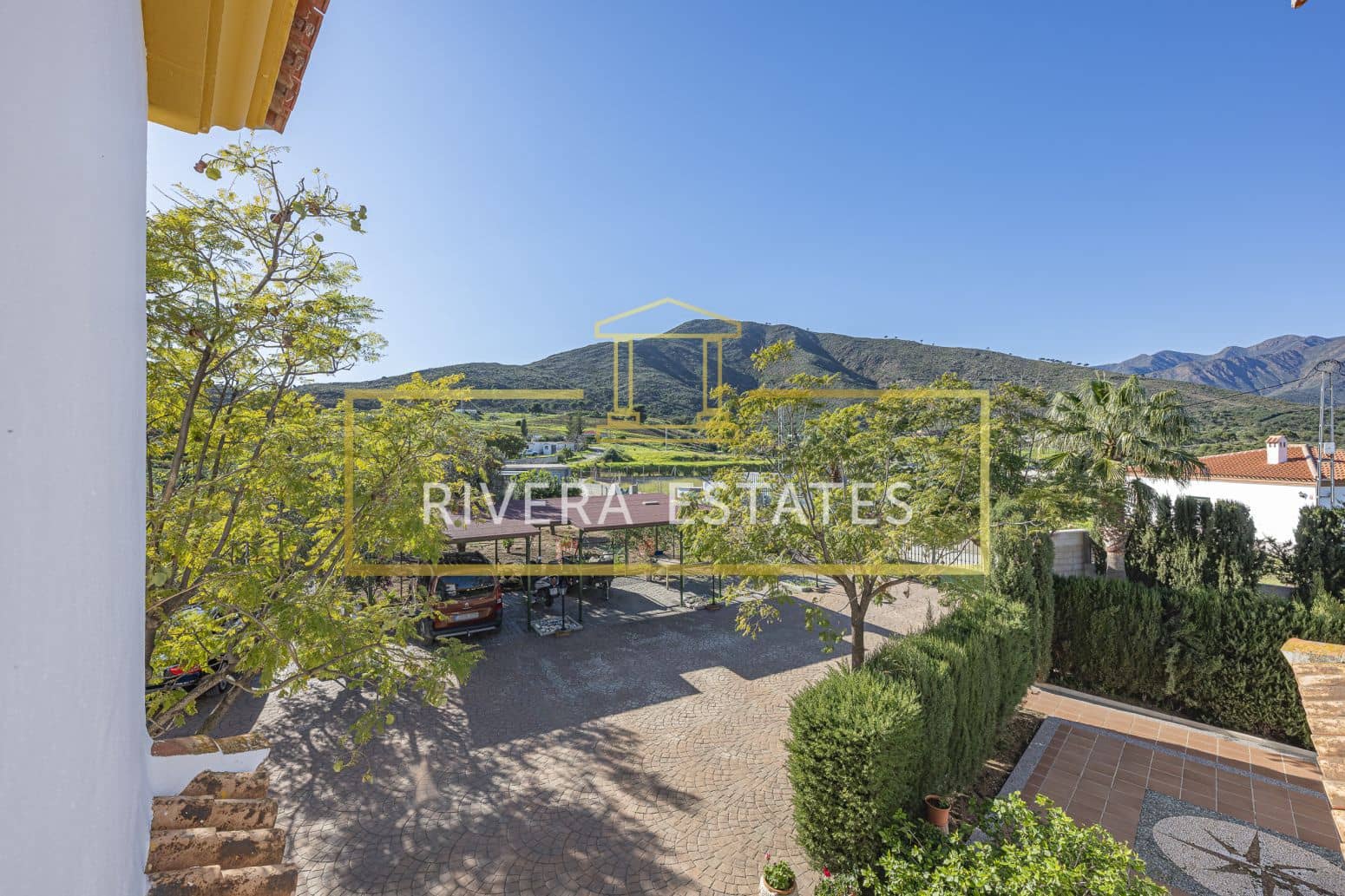 4 sovrum Villa till salu i Mijas med pool garage - 899 000 € (Ref: 8952667)