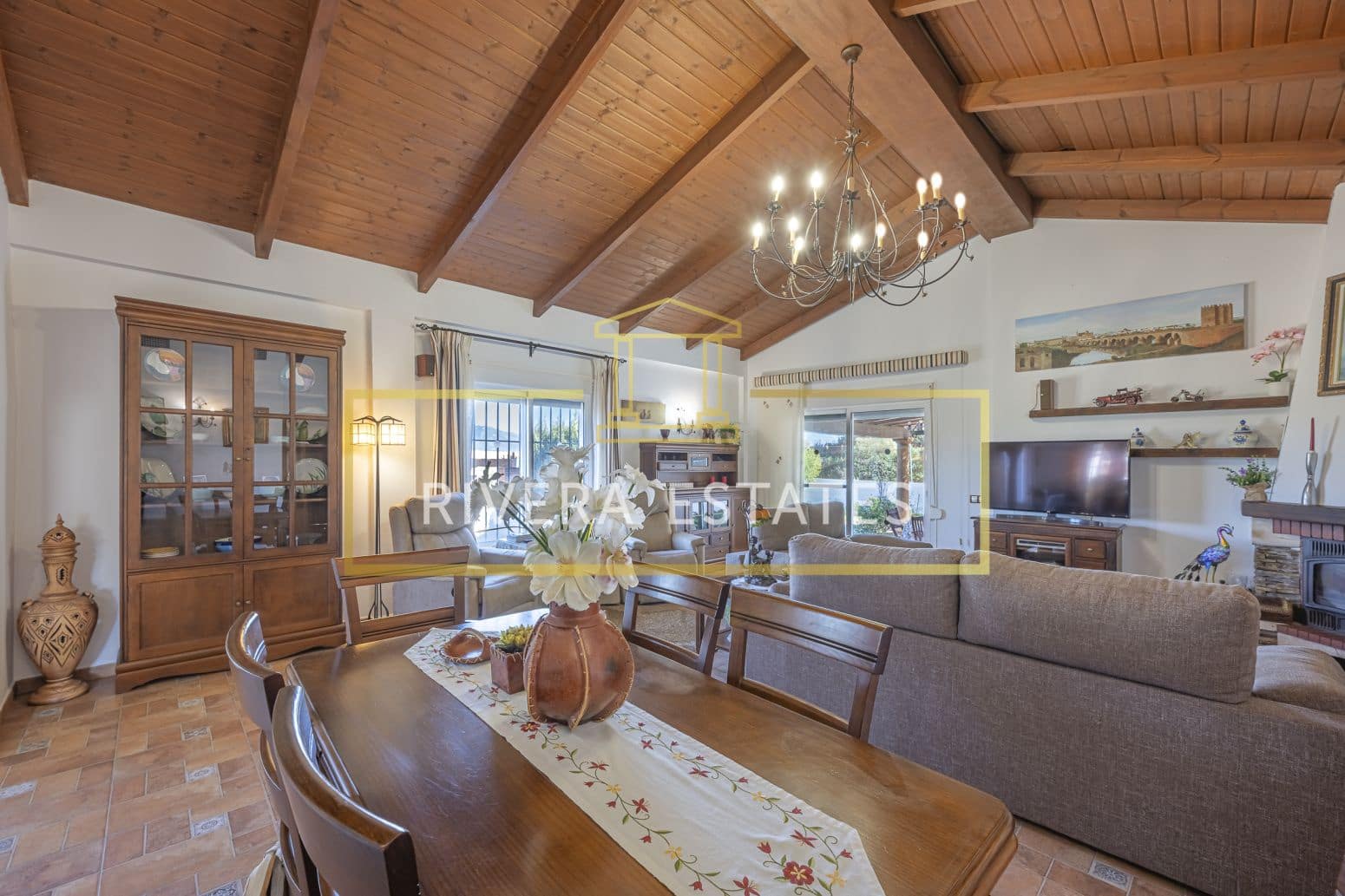 4 bedroom Villa for sale in Mijas with pool garage - € 890,000 (Ref: 8952667)