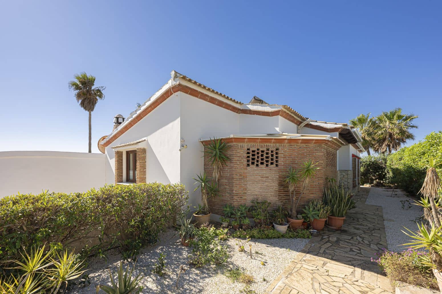 4 makuuhuone Huvila myytävänä paikassa Mijas mukana uima-altaan 
autotalli - 899 970 € (Ref: 8952669)