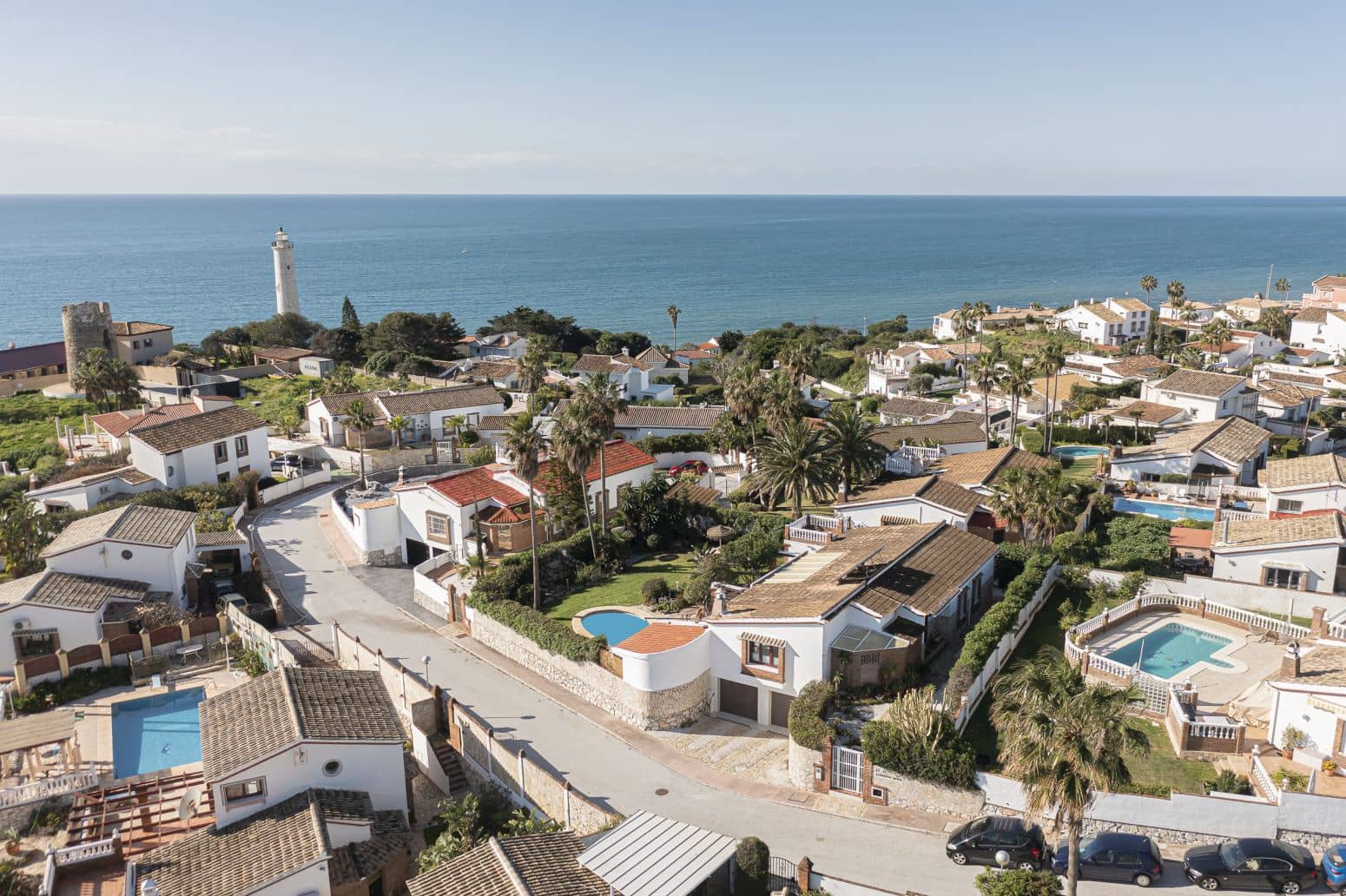 4 makuuhuone Huvila myytävänä paikassa Mijas mukana uima-altaan 
autotalli - 899 970 € (Ref: 8952669)