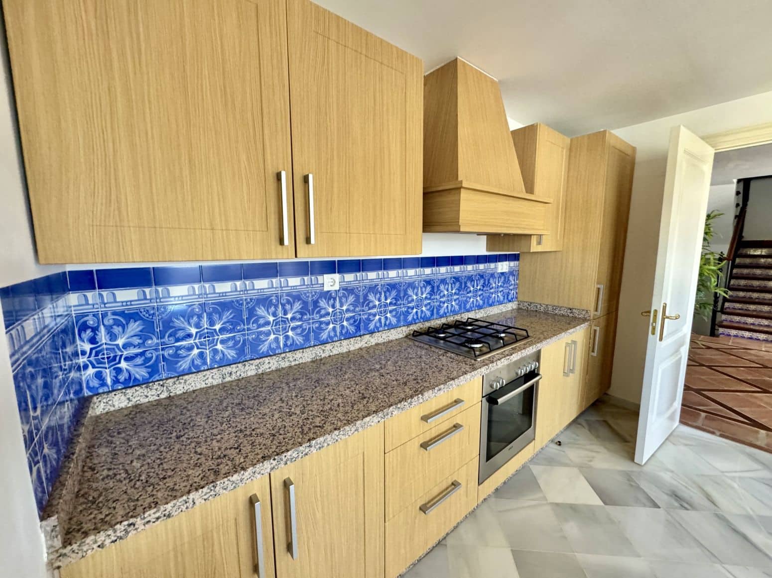 3 Zimmer Villa zu verkaufen in Benahavis mit Pool Garage - 750.000 € (Ref: 8952673)