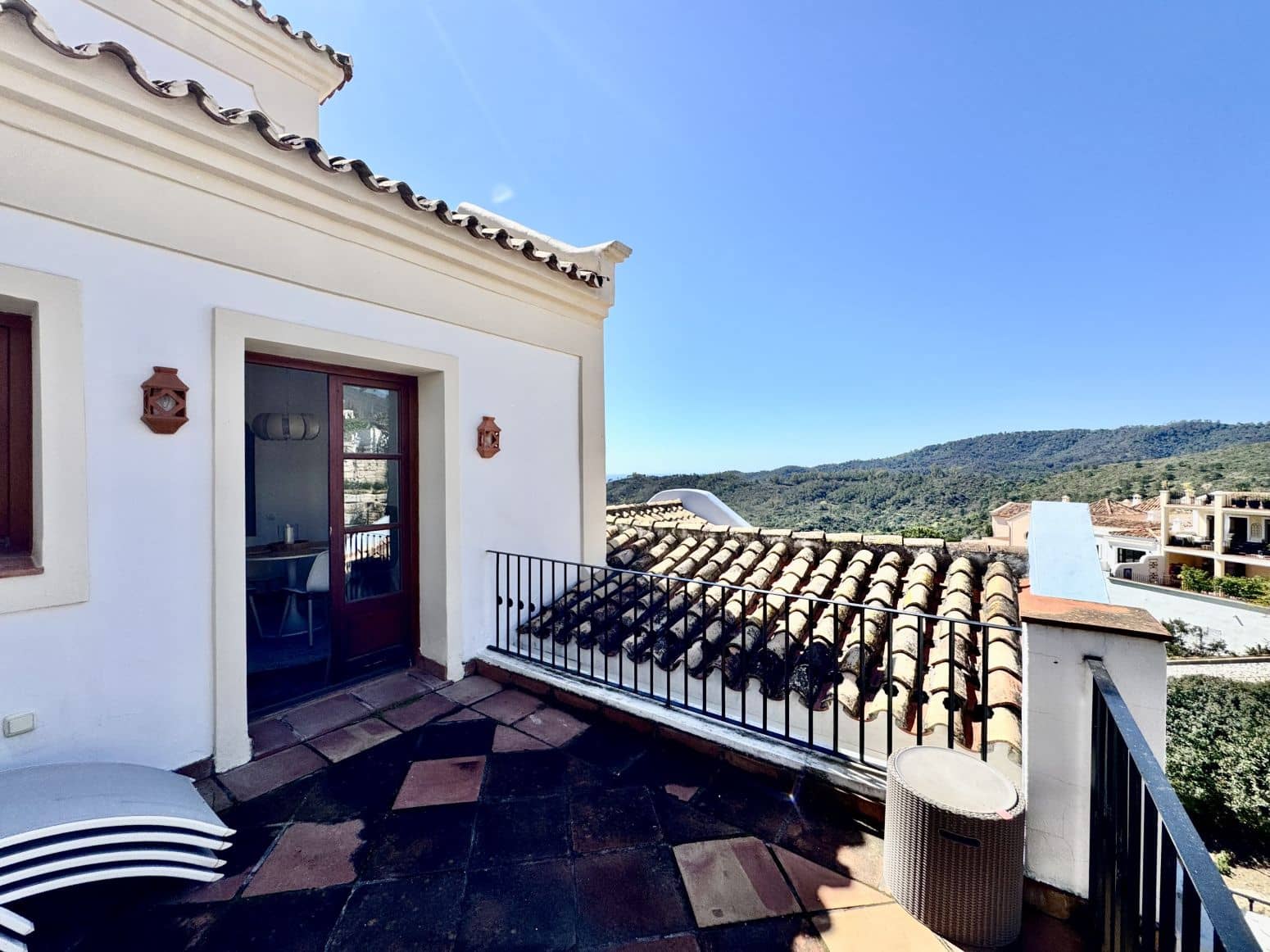3 Zimmer Villa zu verkaufen in Benahavis mit Pool Garage - 750.000 € (Ref: 8952673)