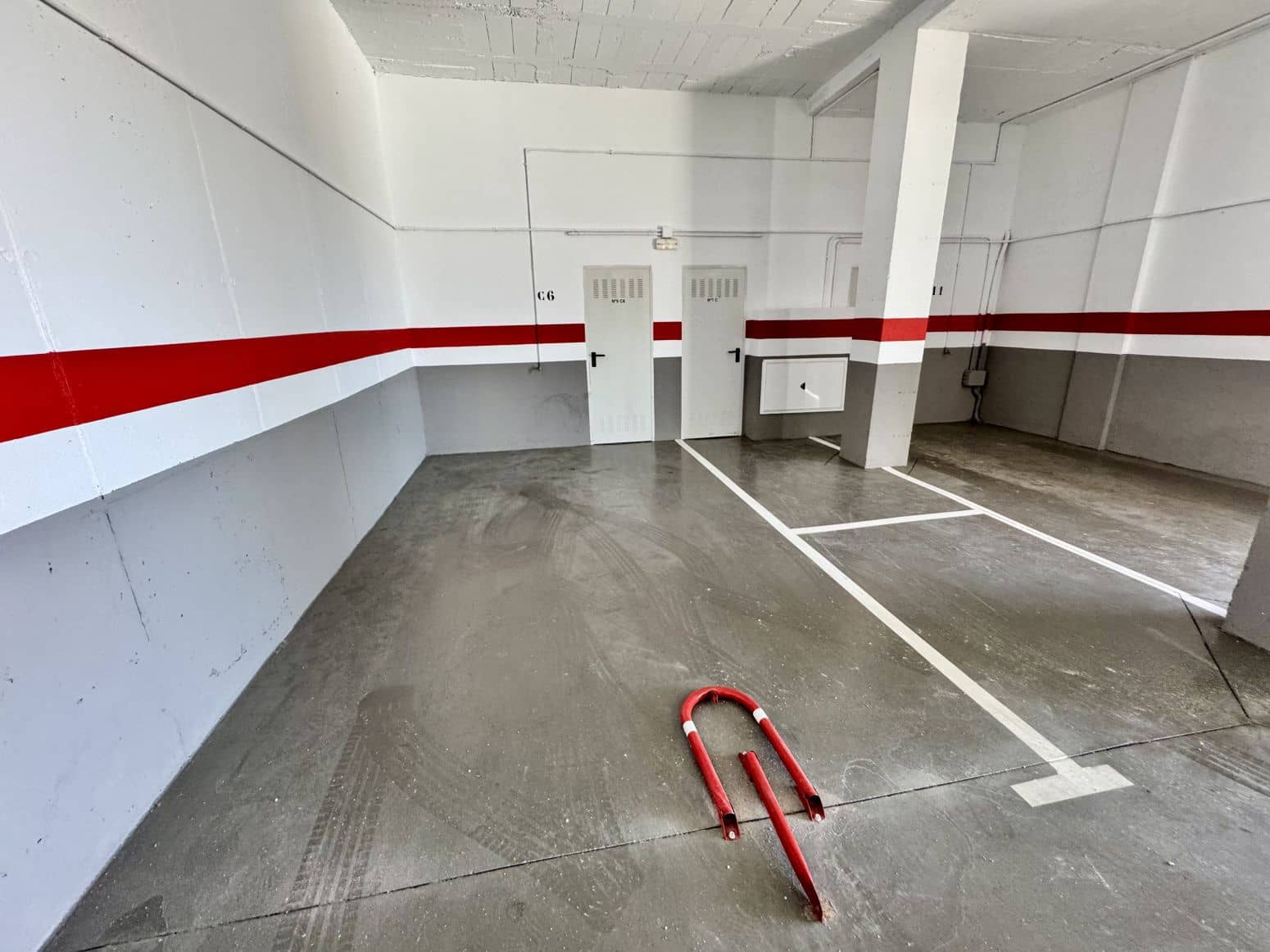 3 Zimmer Villa zu verkaufen in Benahavis mit Pool Garage - 750.000 € (Ref: 8952673)