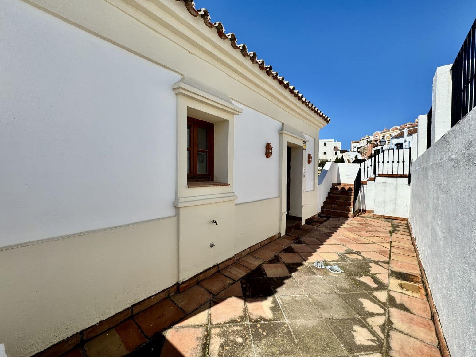 3 Zimmer Villa zu verkaufen in Benahavis mit Pool Garage - 750.000 € (Ref: 8952673)