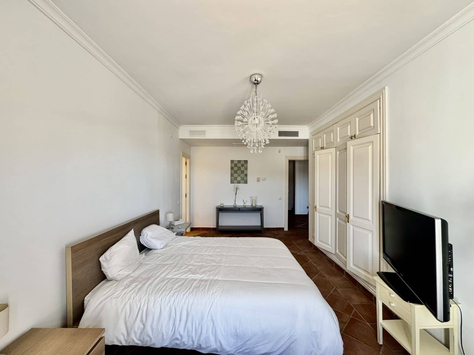 3 Zimmer Villa zu verkaufen in Benahavis mit Pool Garage - 750.000 € (Ref: 8952673)