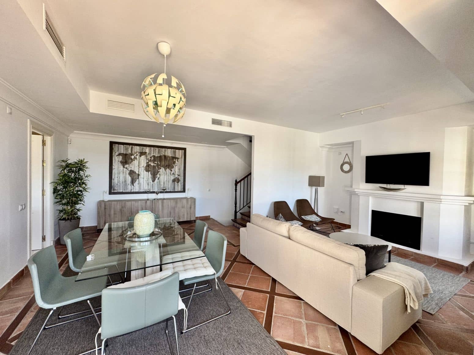 3 Zimmer Villa zu verkaufen in Benahavis mit Pool Garage - 750.000 € (Ref: 8952673)