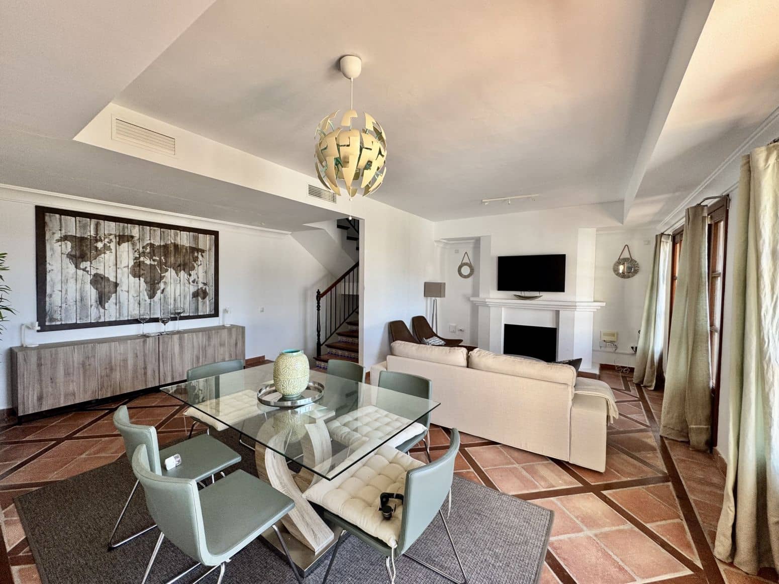 3 Zimmer Villa zu verkaufen in Benahavis mit Pool Garage - 750.000 € (Ref: 8952673)