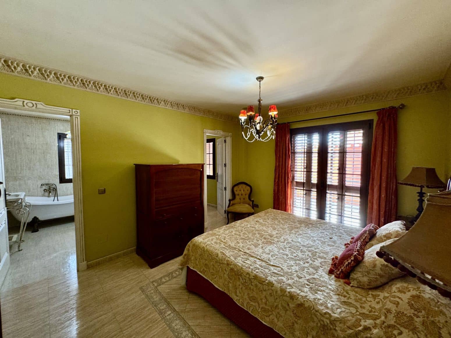 3 sypialnia Willa na sprzedaż w Mijas z basenem garażem - 899 999 € (Ref: 8954280)