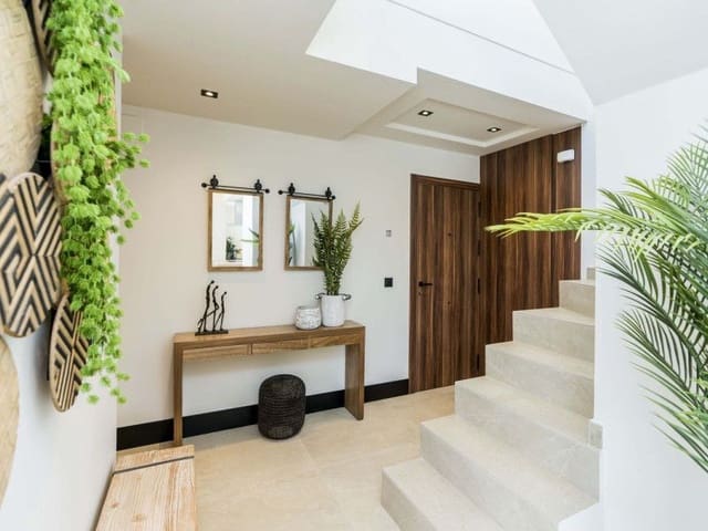 3 camera da letto Attico in vendita in Los Naranjos, Marbella con piscina garage - 950.000 € (Rif: 8994659)