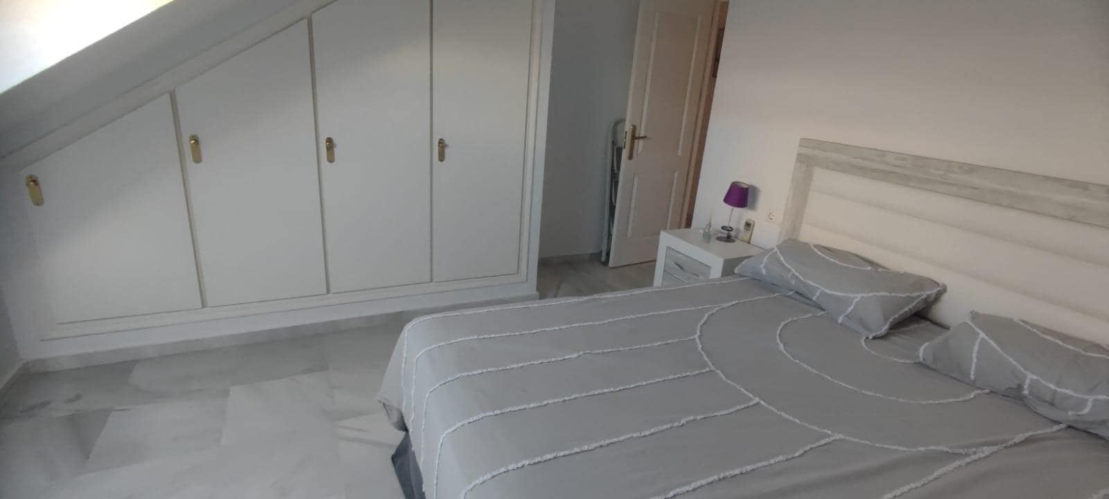 Apartamento de 2 habitaciones en Fuengirola en venta con garaje - 305.000 € (Ref: 9008591)