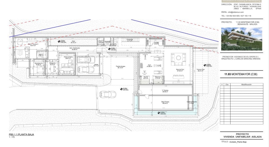 6 bedroom Villa for sale in Benahavis with pool - € 4,975,000 (Ref: 9428545)