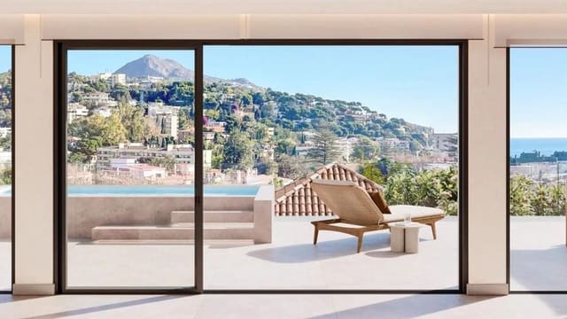 2 quarto Apartamento para venda em El Limonar, Málaga cidade com piscina - 895 000 € (Ref: 9428590)