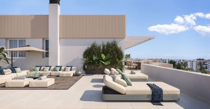 2 Zimmer Apartment zu verkaufen in Estepona mit Pool - 499.000 € (Ref: 9428611)