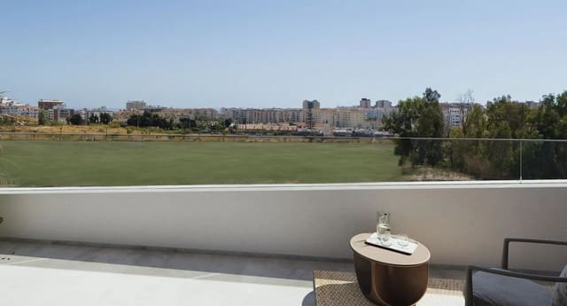 3 quarto Apartamento para venda em Fuengirola com piscina - 380 000 € (Ref: 9428629)
