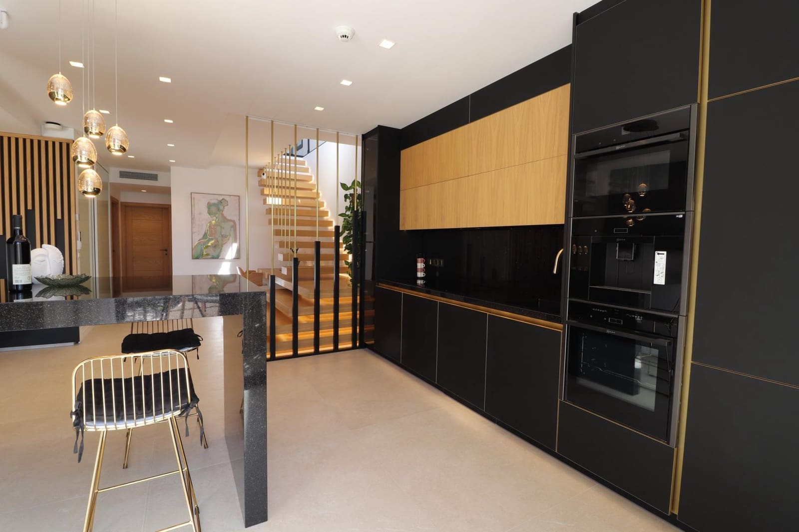 4 bedroom Penthouse for sale in Estepona with pool - € 2,190,000 (Ref: 9431873)