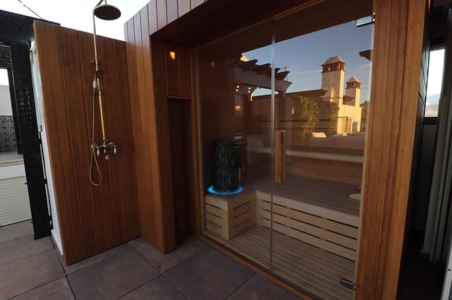 4 sovrum Takvåning till salu i El Velerín, Estepona med pool - 2 190 000 € (Ref: 9431873)