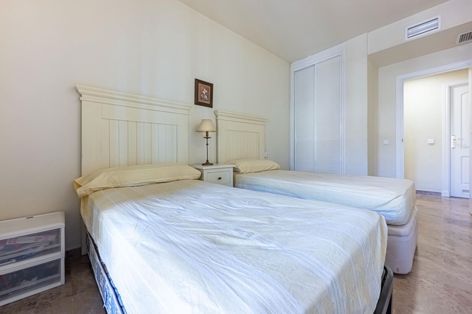 Piso de 3 habitaciones en Marbella en venta con piscina garaje - 579.000 € (Ref: 9433635)