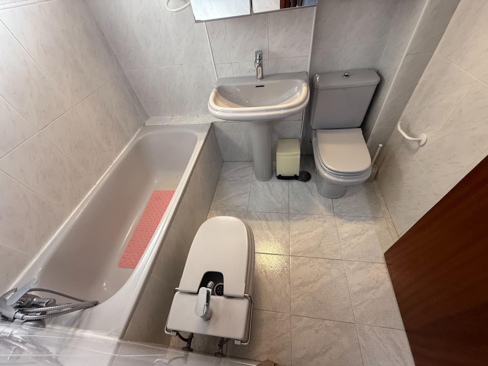 4 slaapkamer Flat te koop in Fuengirola met garage - € 285.000 (Ref: 9433636)