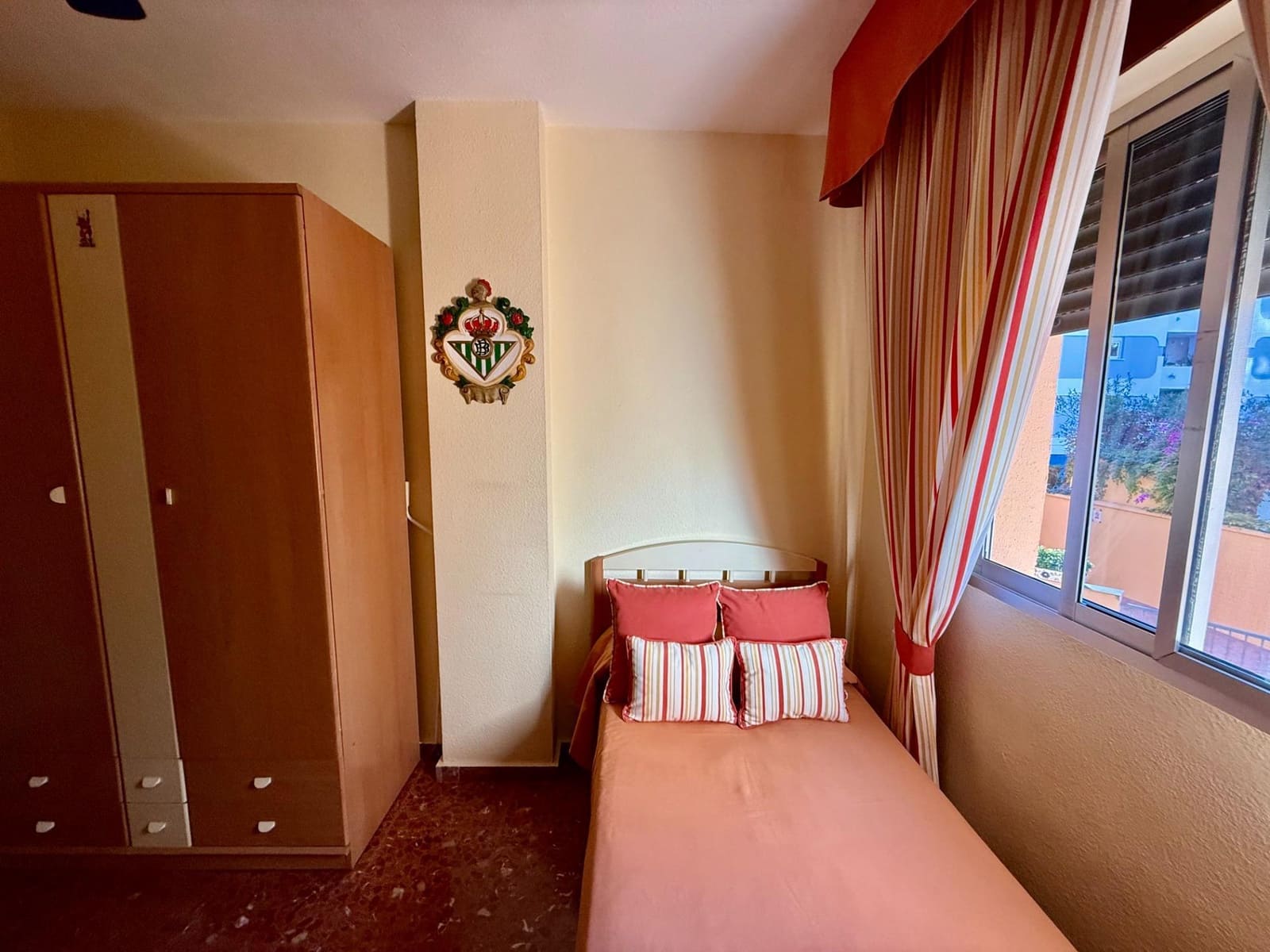 Piso de 3 habitaciones en Fuengirola en venta con piscina - 350.000 € (Ref: 9433637)