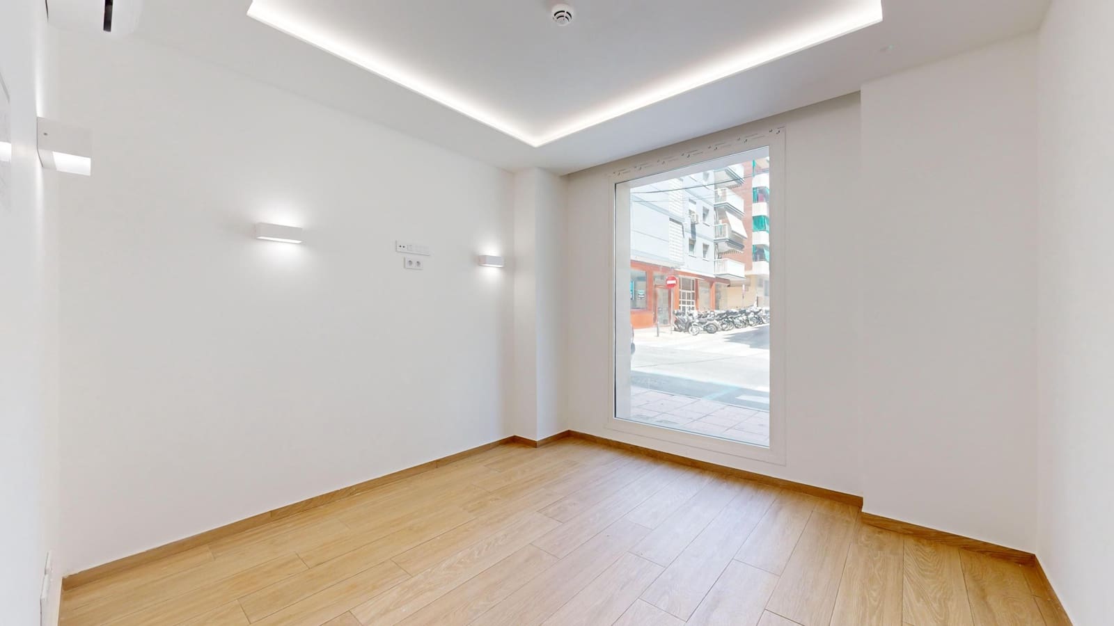 20 bedroom Flat for sale in Benidorm - € 2,250,000 (Ref: 9437528)