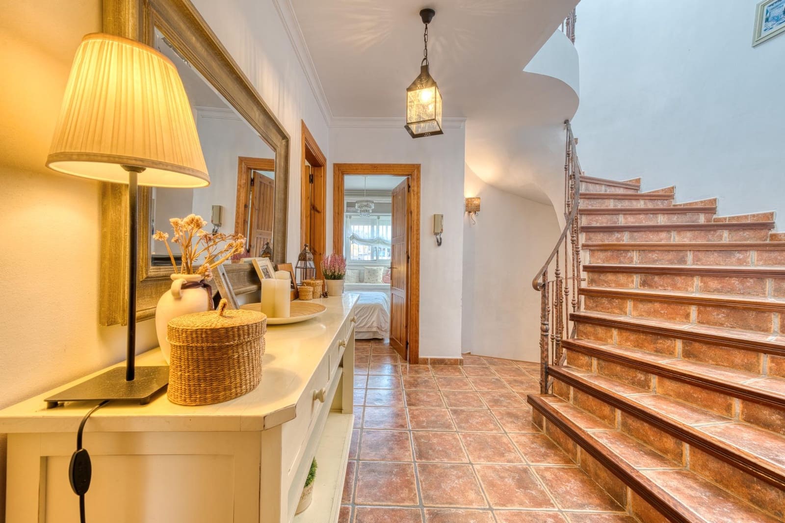 3 slaapkamer Rijtjeshuis te koop in Fuengirola met garage - € 940.000 (Ref: 9451129)