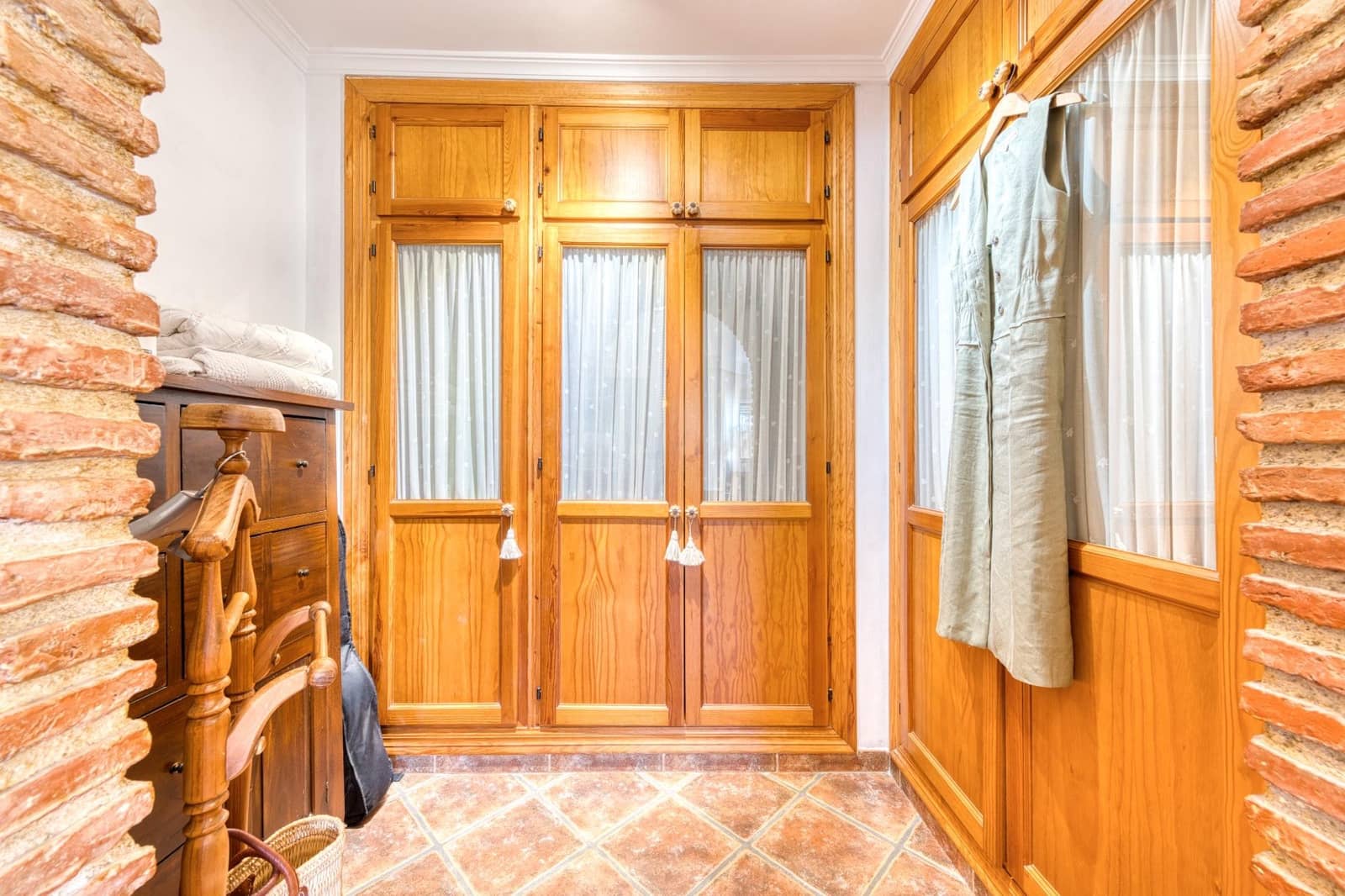 3 slaapkamer Rijtjeshuis te koop in Fuengirola met garage - € 940.000 (Ref: 9451129)