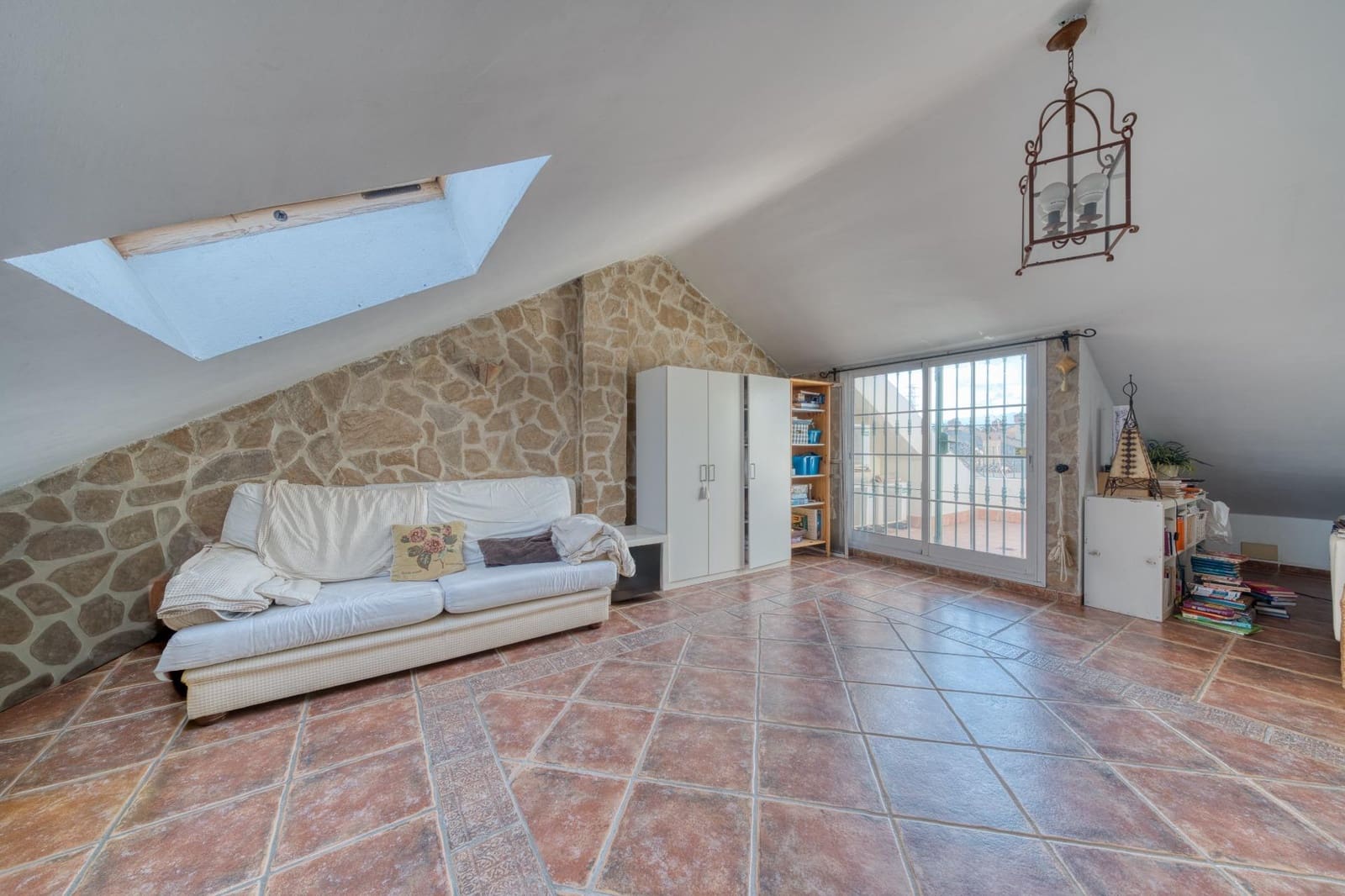 3 slaapkamer Rijtjeshuis te koop in Fuengirola met garage - € 940.000 (Ref: 9451129)