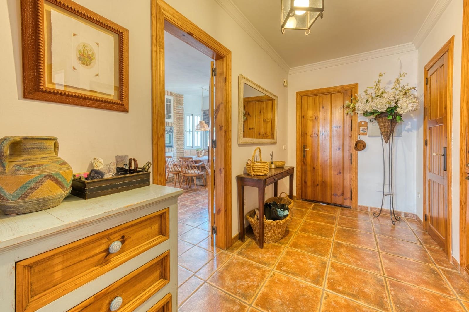 3 slaapkamer Rijtjeshuis te koop in Fuengirola met garage - € 940.000 (Ref: 9451129)