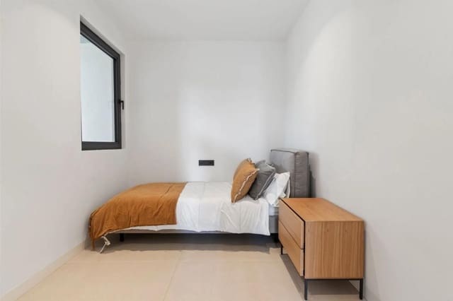 5 Zimmer Reihenhaus zu verkaufen in El Paraiso, Estepona mit Pool - 749.000 € (Ref: 9452235)