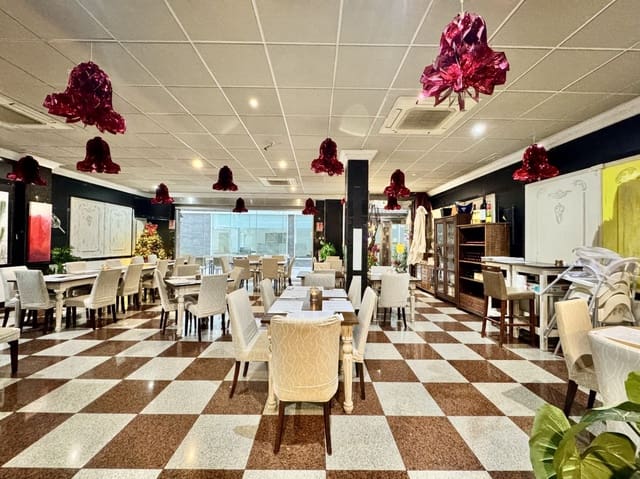 Yritys myytävänä paikassa Fuengirola - 55 000 € (Ref: 9456364)